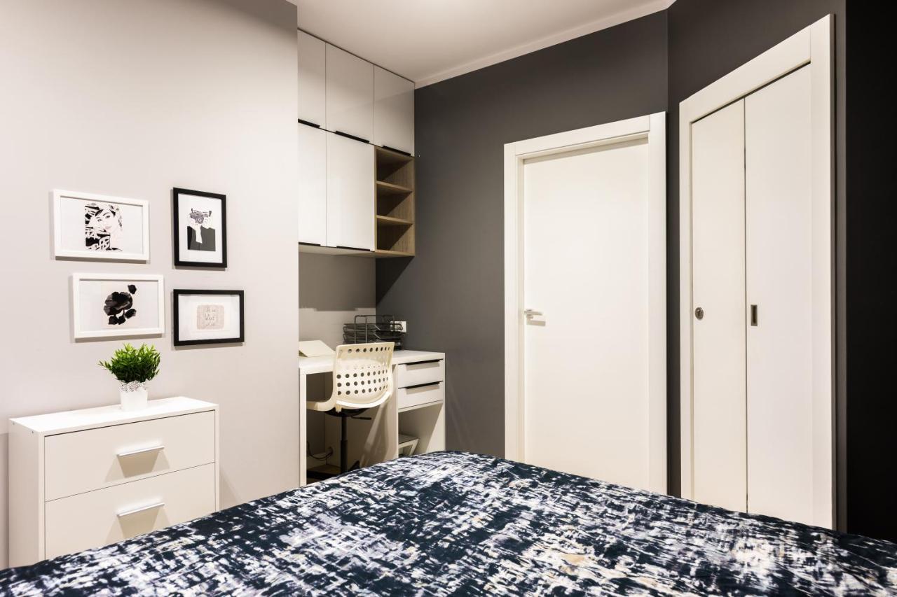 קרקוב Elegant Business Accommodation With Parking - By Upstairs מראה חיצוני תמונה